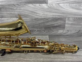 Chateau 0411 Alto Saxophone – w/ Case, Mouthpiece, Neck Strap – Plays Great